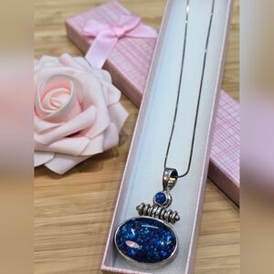 Elegant Sterling Sikver  Blue Pendant Necklace